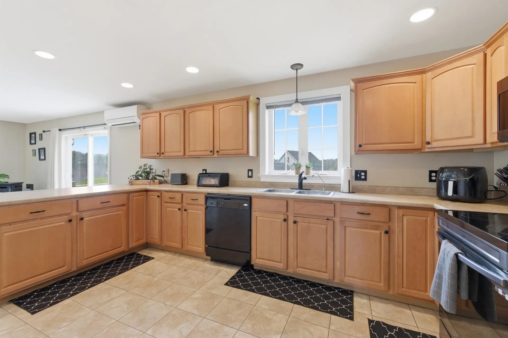 15 Baer Road Rollinsford NH 03869