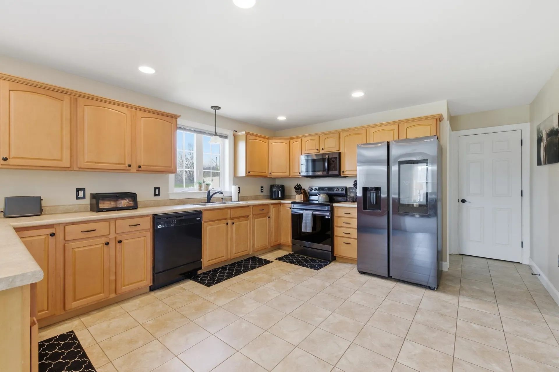 15 Baer Road Rollinsford NH 03869
