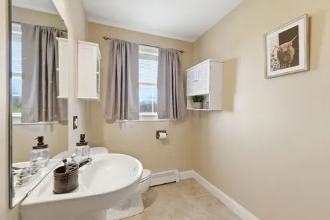 15 Baer Road Rollinsford NH 03869