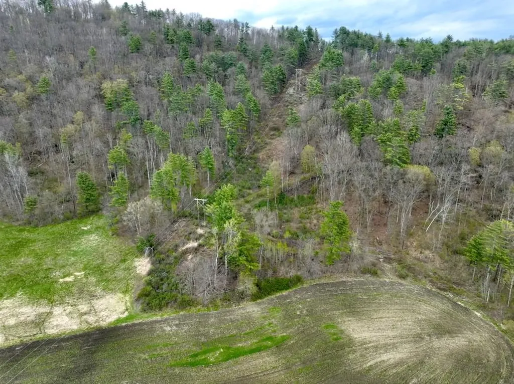 1015 Route 14 Hartford VT 05047