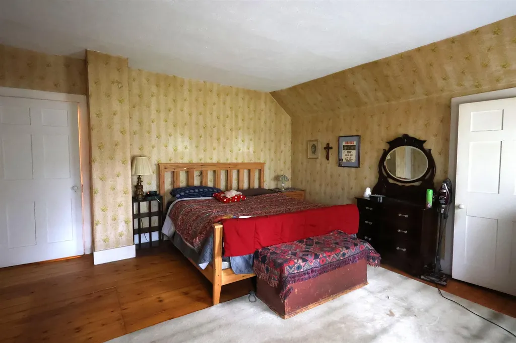 1015 Route 14 Hartford VT 05047