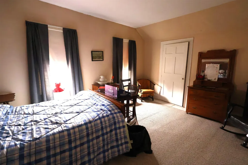 1015 Route 14 Hartford VT 05047