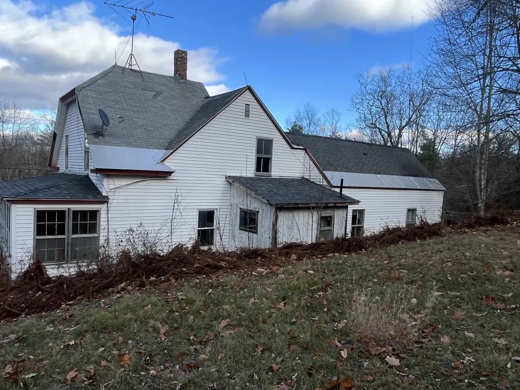 34 East Lake Road Fitzwilliam NH 03447