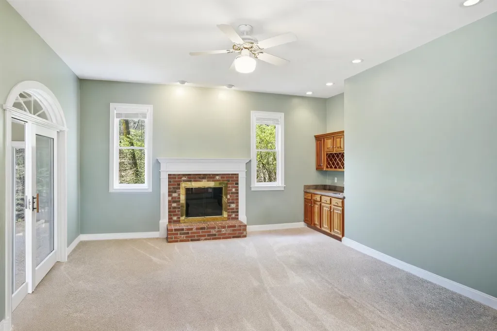 43 Bassett Lane Newfields NH 03856