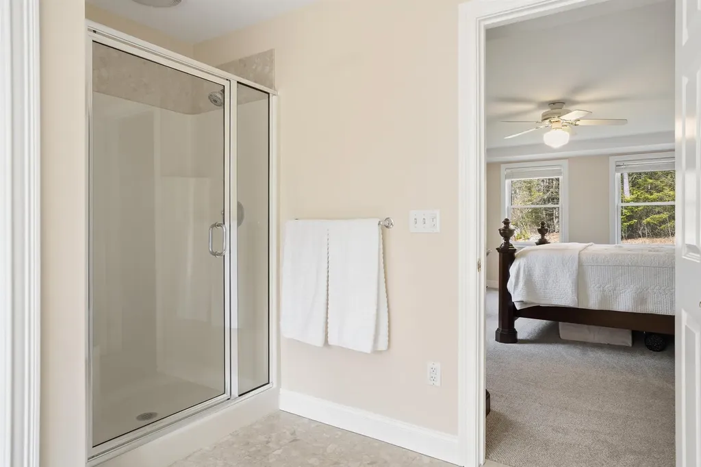 43 Bassett Lane Newfields NH 03856