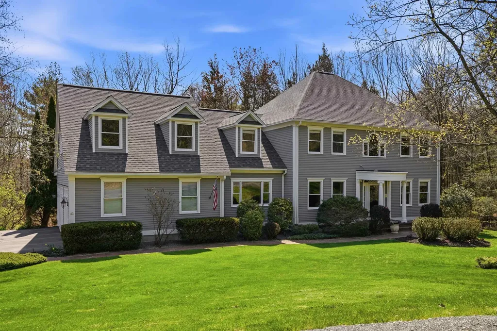 43 Bassett Lane Newfields NH 03856