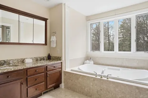 43 Bassett Lane Newfields NH 03856