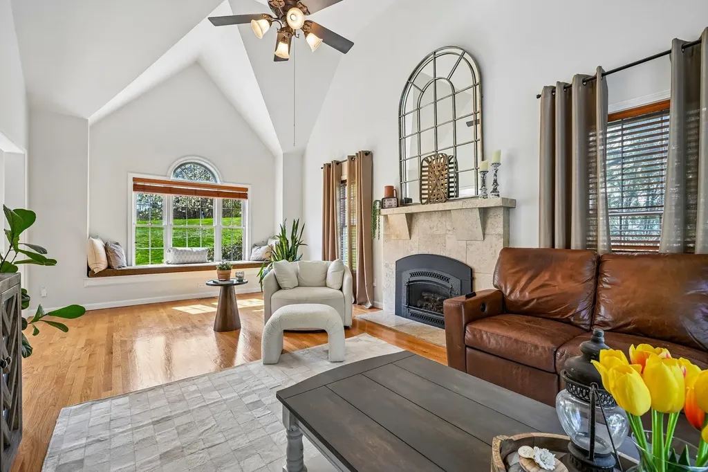 11 Longmeadow Road Windham NH 03087