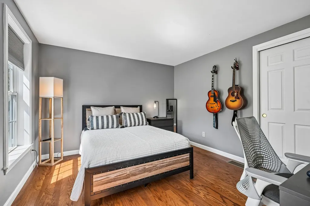 11 Longmeadow Road Windham NH 03087