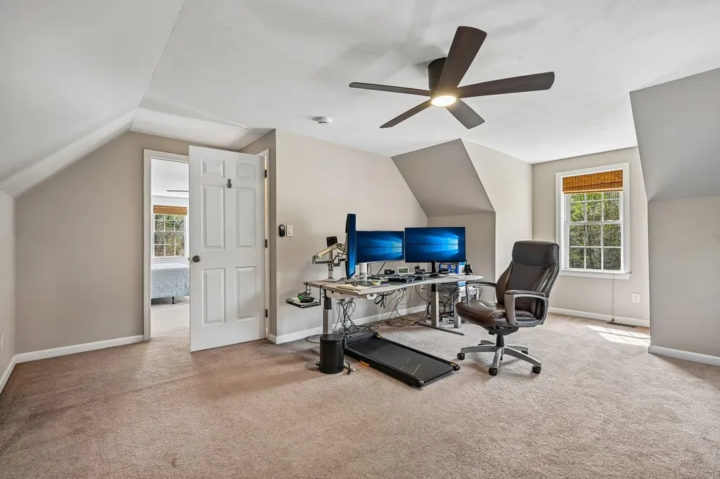 11 Longmeadow Road Windham NH 03087