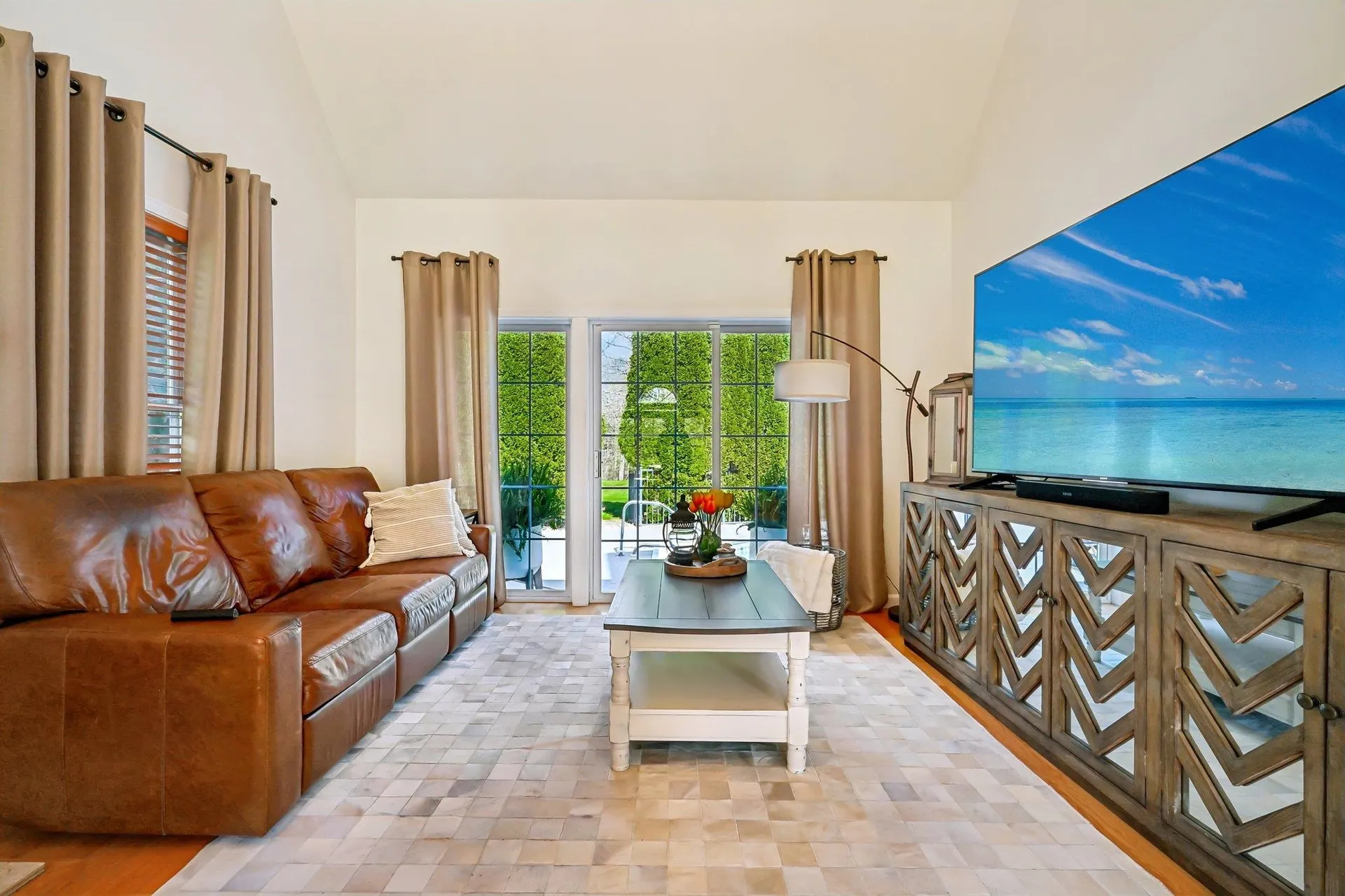 11 Longmeadow Road Windham NH 03087