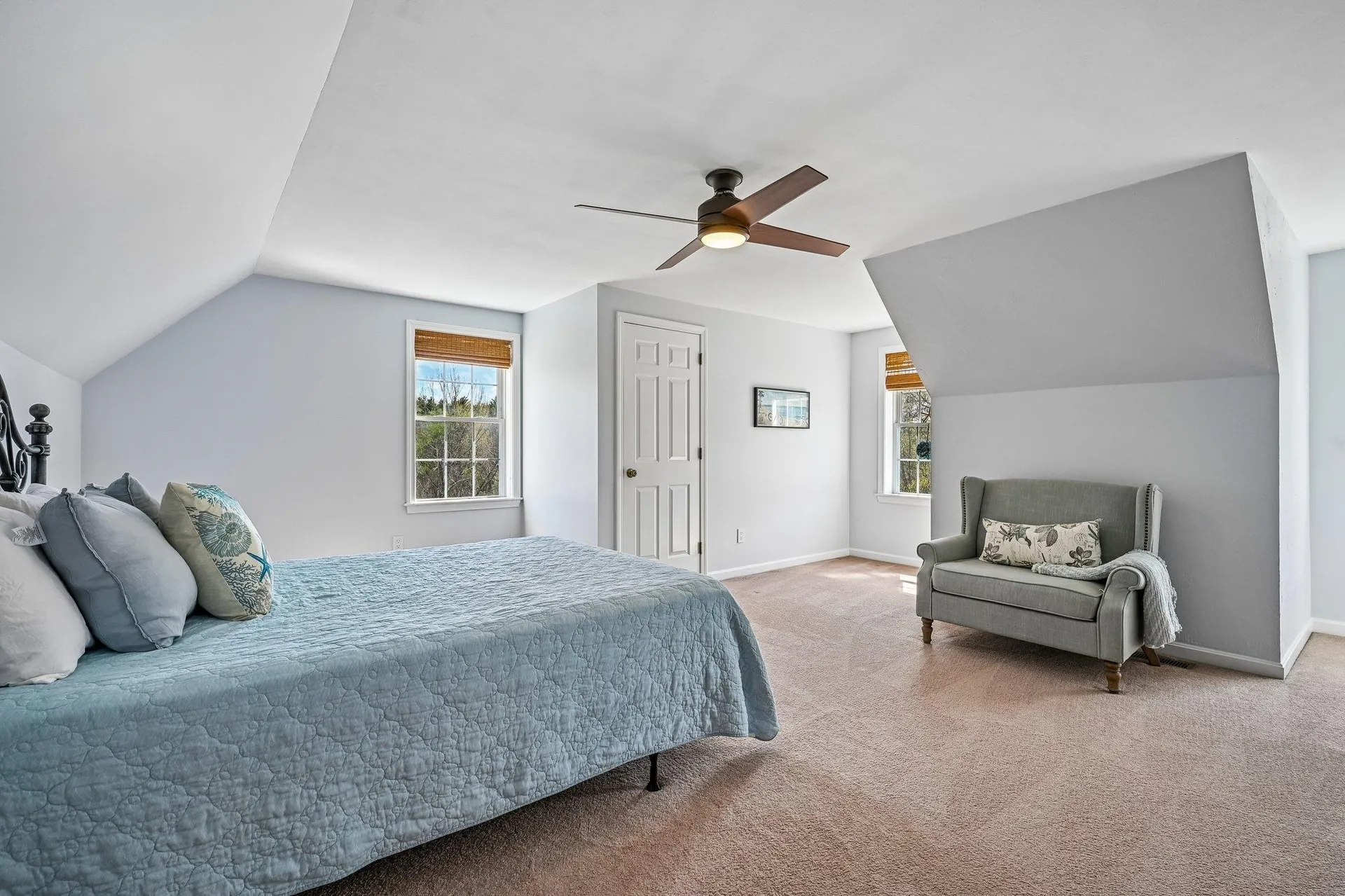 11 Longmeadow Road Windham NH 03087