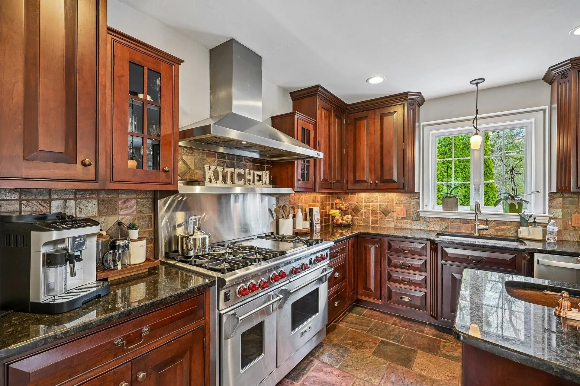 11 Longmeadow Road Windham NH 03087