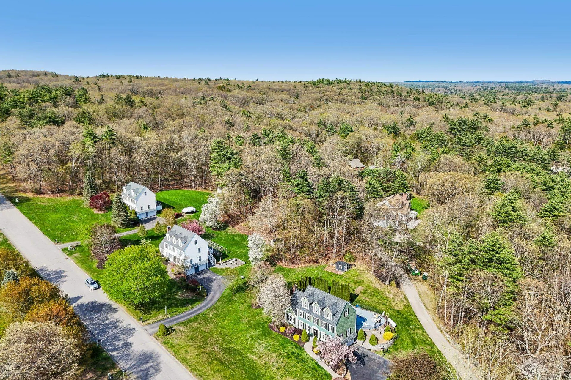 11 Longmeadow Road Windham NH 03087