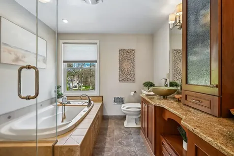 11 Longmeadow Road Windham NH 03087
