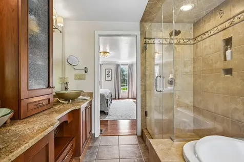 11 Longmeadow Road Windham NH 03087