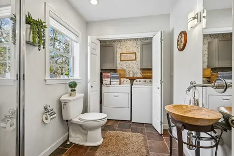 11 Longmeadow Road Windham NH 03087