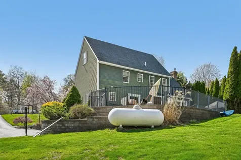 11 Longmeadow Road Windham NH 03087