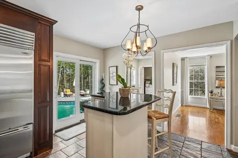 11 Longmeadow Road Windham NH 03087