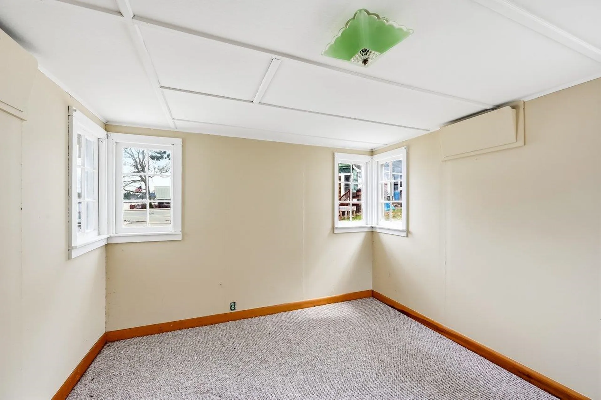 48 Kingsbury Drive Milton NH 03851