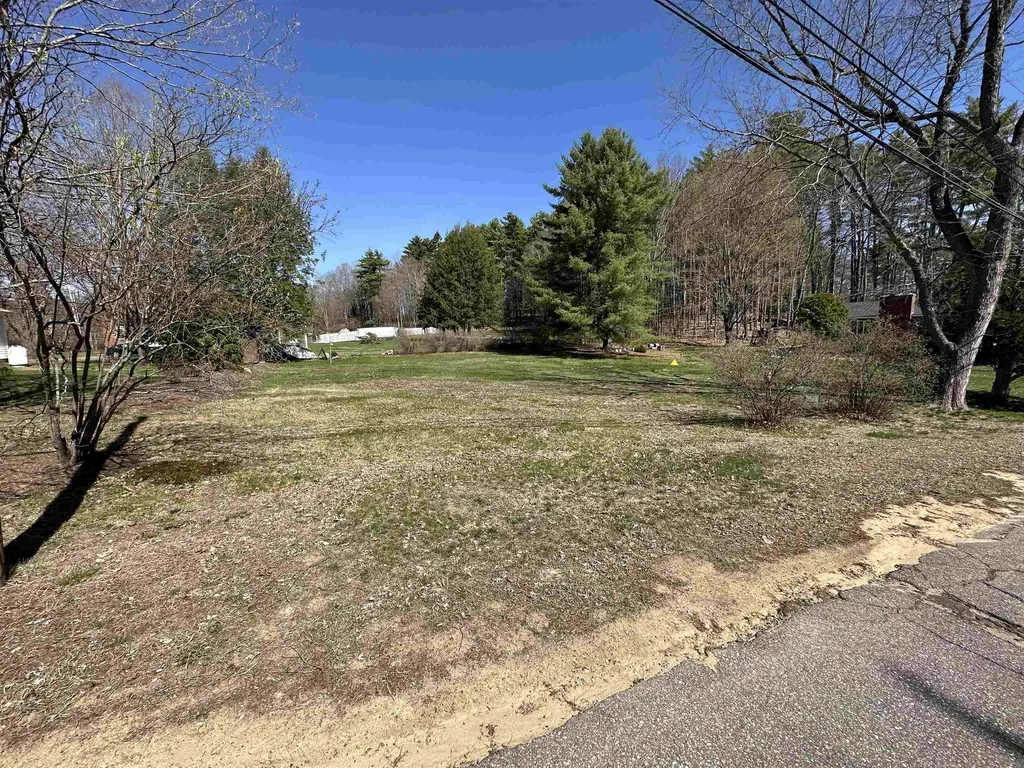 8 Bacon Drive Gilford NH 03249