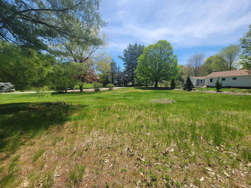 8 Bacon Drive Gilford NH 03249
