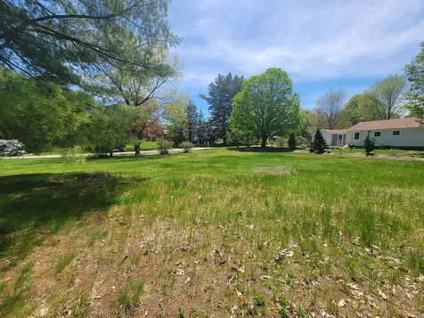 8 Bacon Drive Gilford NH 03249