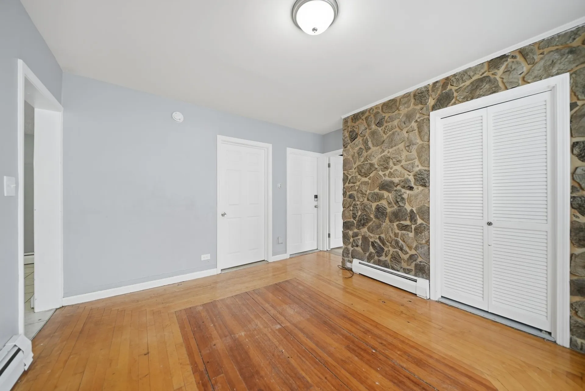 266 Douglas Street Manchester NH 03102