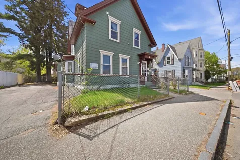 266 Douglas Street Manchester NH 03102