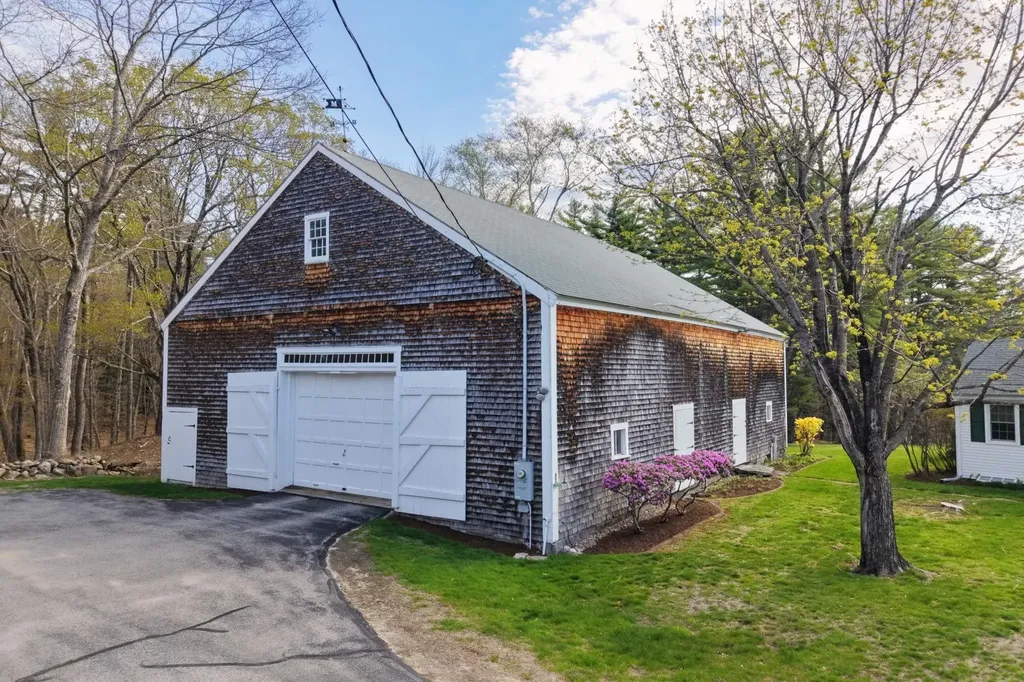 483 Holderness Road Sandwich NH 03227