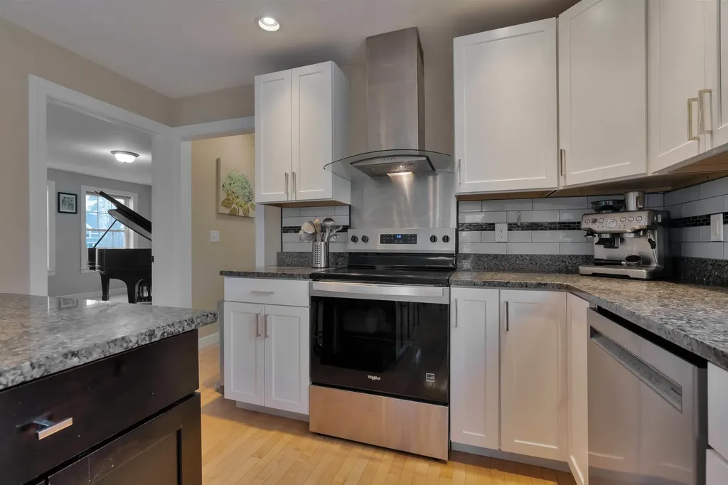 58 Village Place Drive Barrington NH 03825
