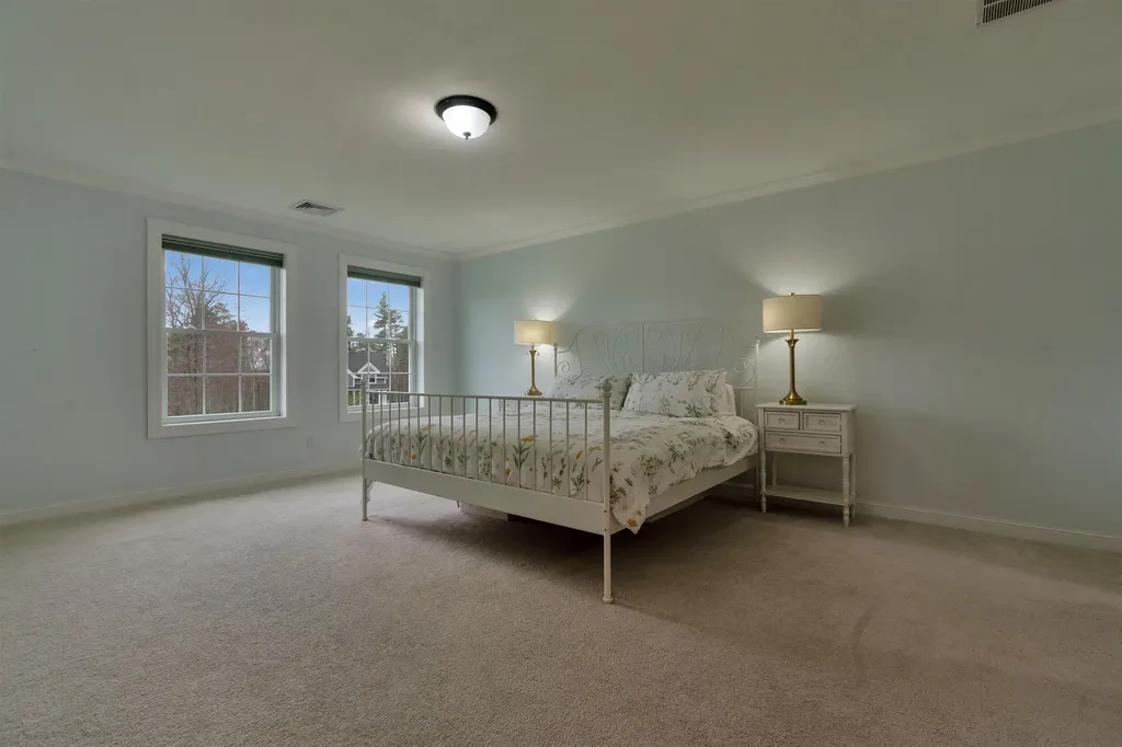 58 Village Place Drive Barrington NH 03825