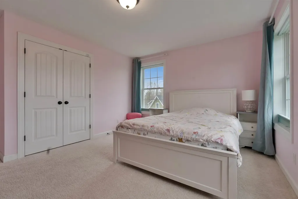 58 Village Place Drive Barrington NH 03825