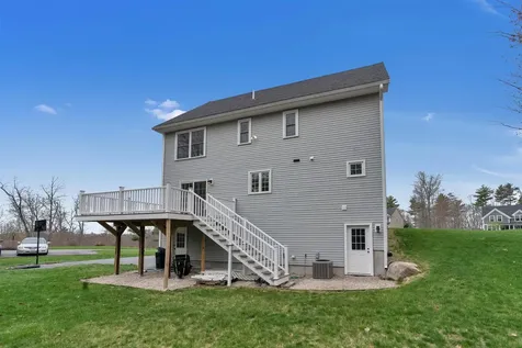 58 Village Place Drive Barrington NH 03825