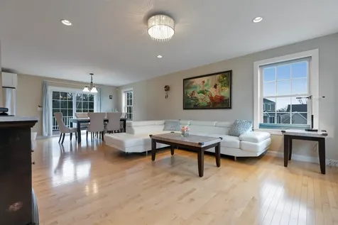 58 Village Place Drive Barrington NH 03825