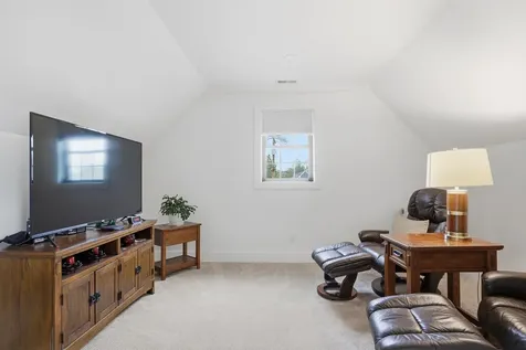 8 Gale Street Concord NH 03301