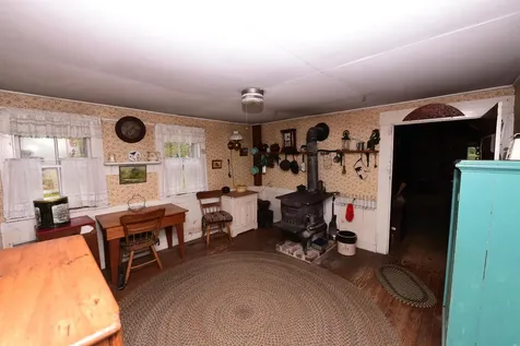 211 High Street Albany NH 03818