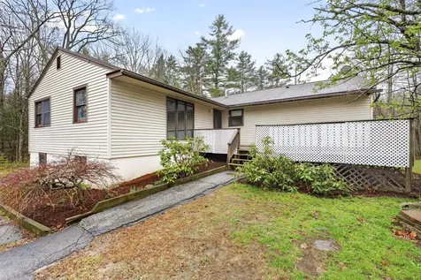 414 Fremont Road Chester NH 03036