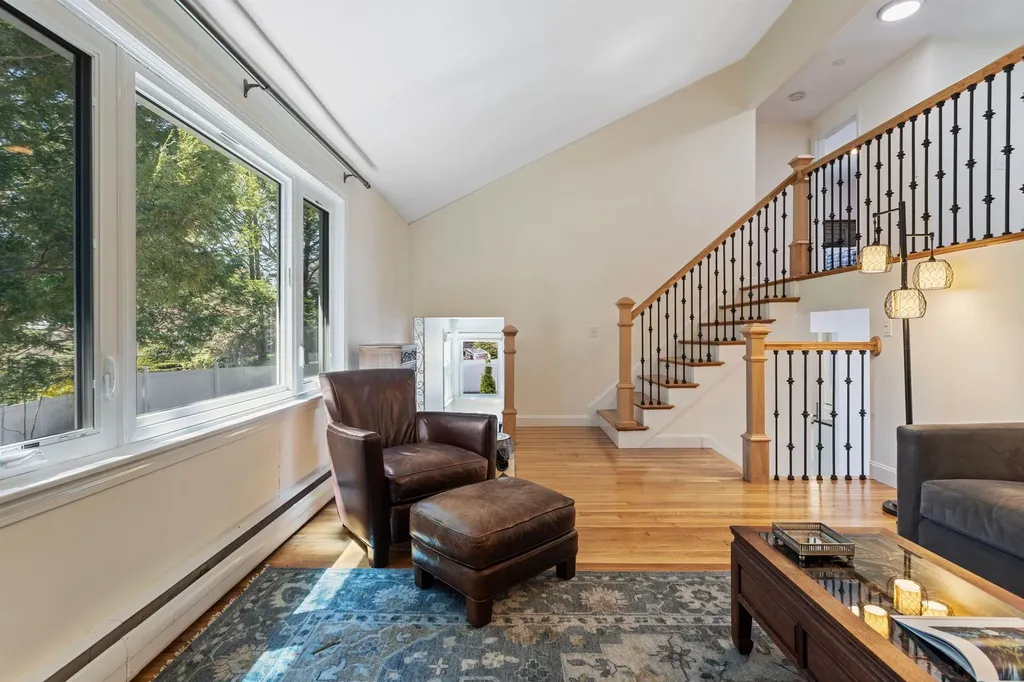 9 Carolan Avenue Hampton NH 03842-1546
