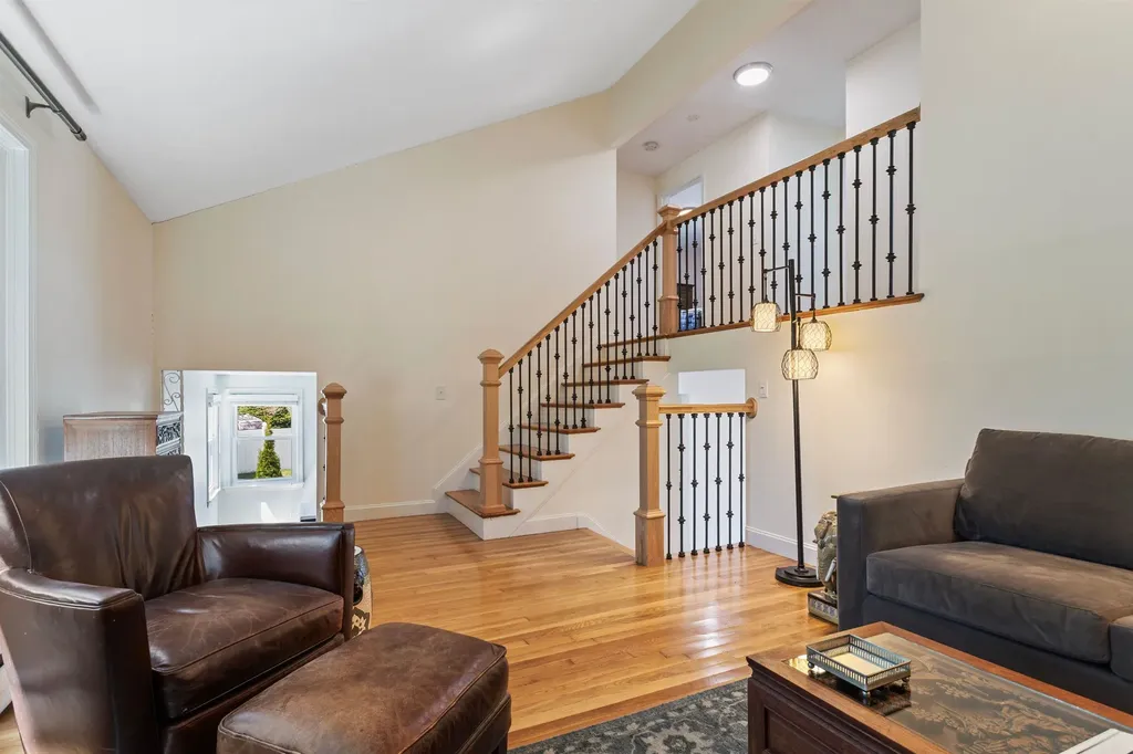 9 Carolan Avenue Hampton NH 03842-1546