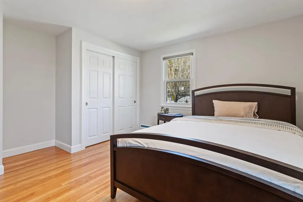 9 Carolan Avenue Hampton NH 03842-1546