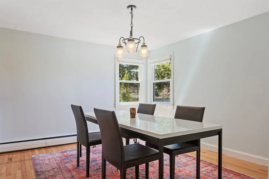 9 Carolan Avenue Hampton NH 03842-1546