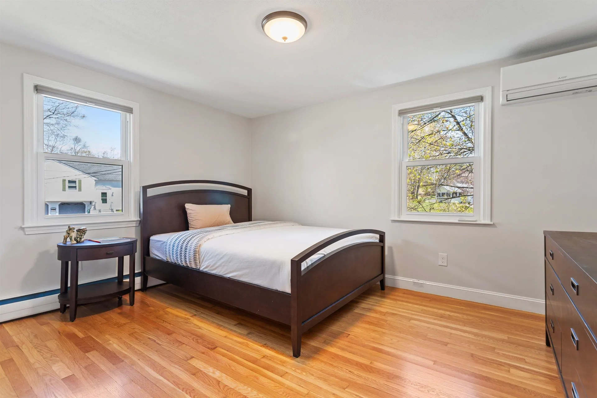 9 Carolan Avenue Hampton NH 03842-1546