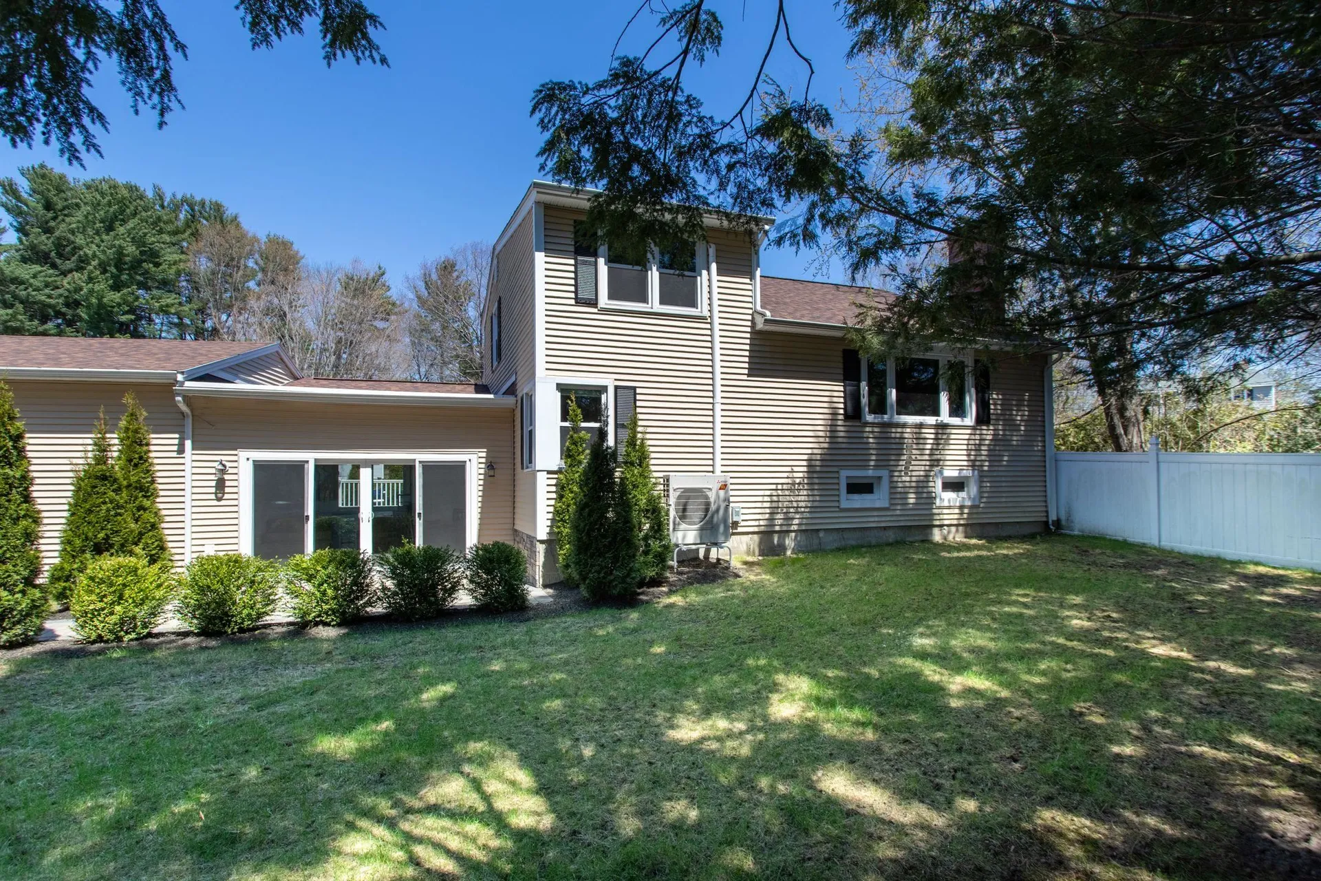9 Carolan Avenue Hampton NH 03842-1546
