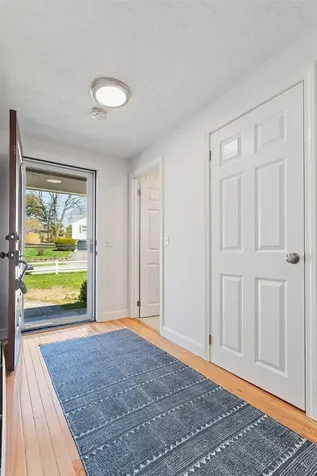 9 Carolan Avenue Hampton NH 03842-1546