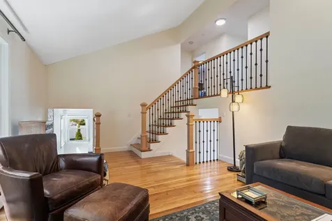 9 Carolan Avenue Hampton NH 03842-1546