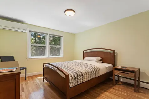9 Carolan Avenue Hampton NH 03842-1546
