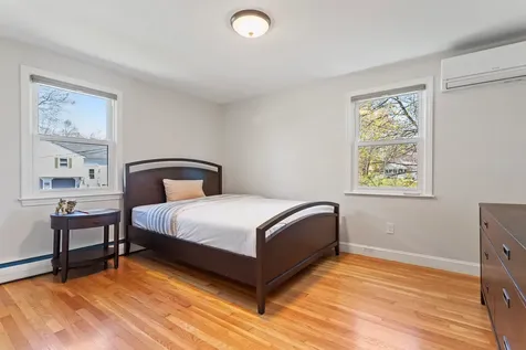 9 Carolan Avenue Hampton NH 03842-1546