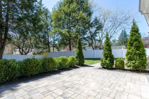 9 Carolan Avenue Hampton NH 03842-1546