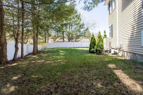 9 Carolan Avenue Hampton NH 03842-1546